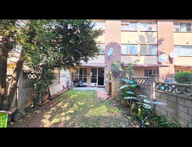 2 BEDROOM DUPLEX FOR SALE IN CROYDON